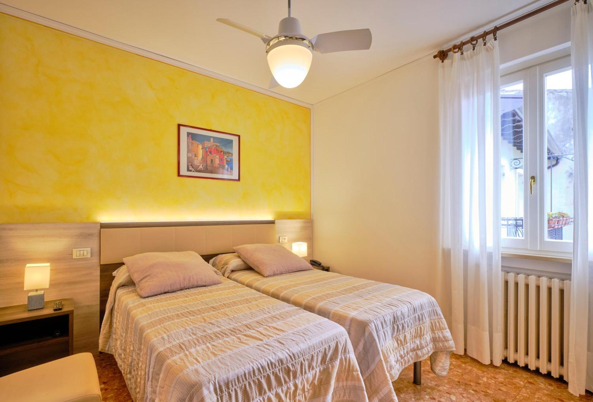 Piccolo 2* Garda (Verona)